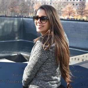 Meet your Posher, Lorena